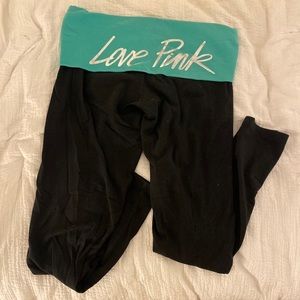 Victoria’s Secret Pink Capri Yoga - M